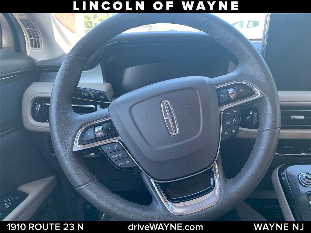 used 2022 Lincoln Nautilus car, priced at $31,587