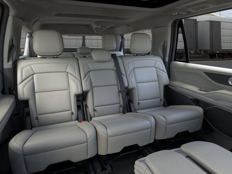 new 2025 Lincoln Navigator L car, priced at $106,925