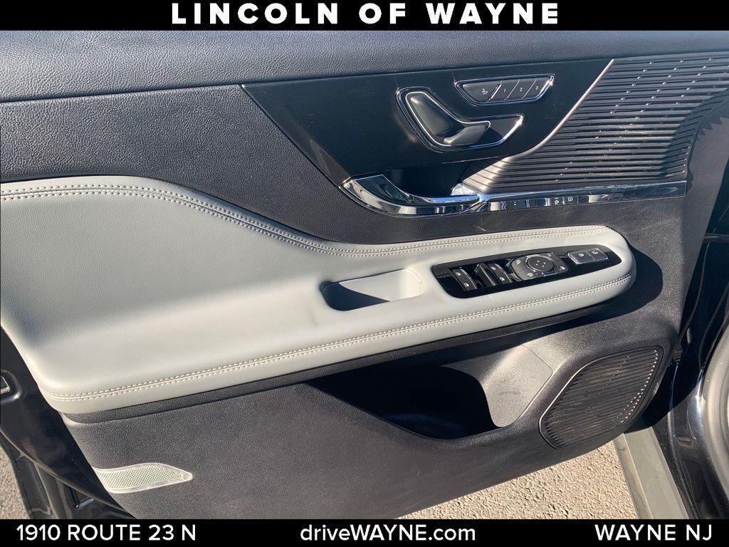 used 2022 Lincoln Corsair car, priced at $29,989