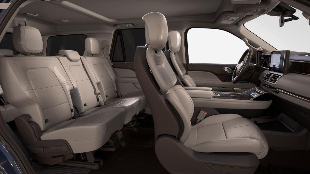 new 2024 Lincoln Navigator car, priced at $87,905