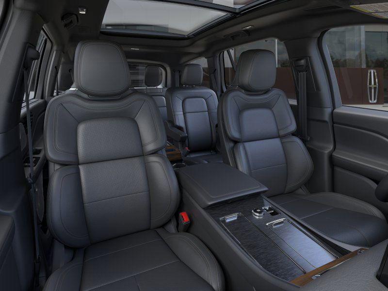 new 2025 Lincoln Aviator car, priced at $81,000