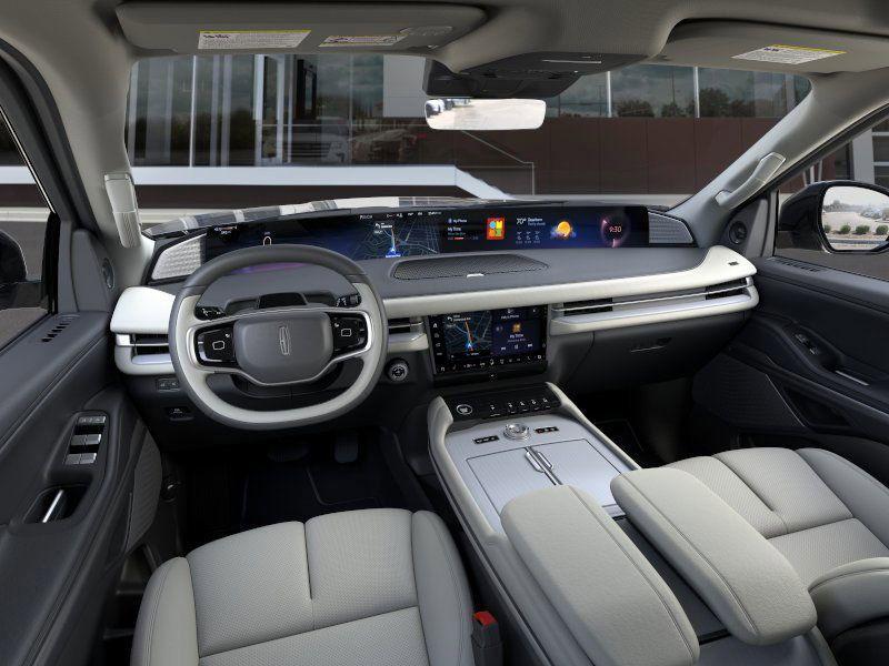 new 2025 Lincoln Navigator car, priced at $103,925