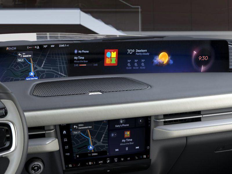 new 2025 Lincoln Navigator car, priced at $103,925