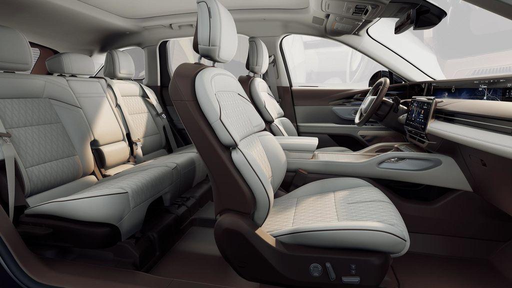 new 2025 Lincoln Nautilus car, priced at $81,645