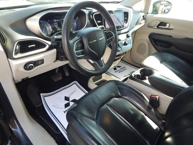 used 2022 Chrysler Pacifica car