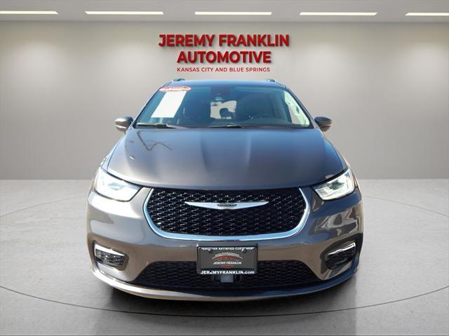used 2022 Chrysler Pacifica car