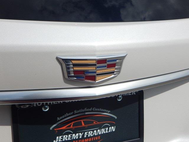 used 2023 Cadillac XT5 car, priced at $32,200