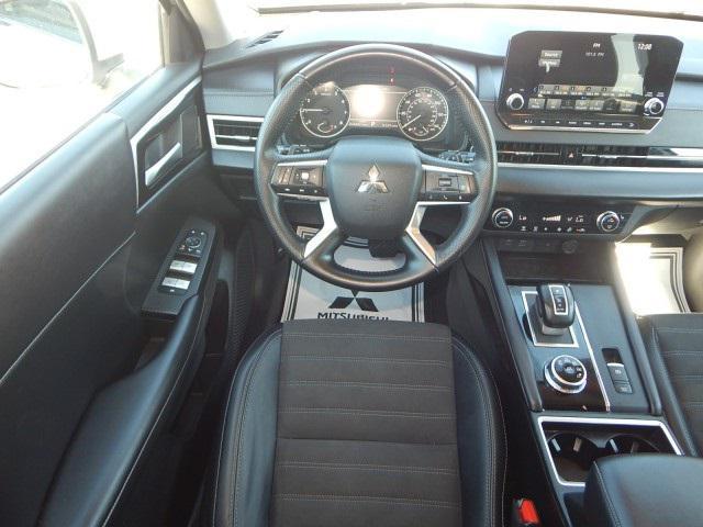 used 2024 Mitsubishi Outlander car, priced at $27,200
