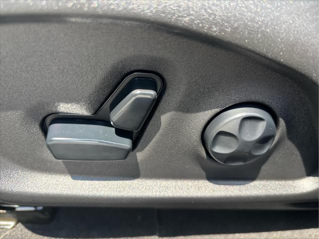 used 2018 Jeep Compass car, priced at $17,412