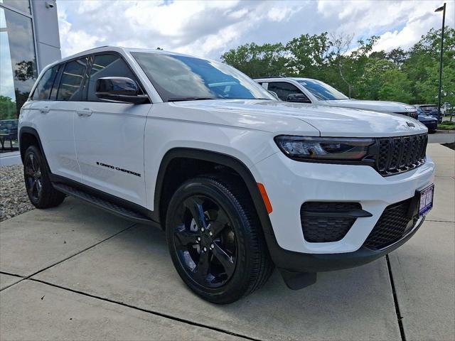 new 2025 Jeep Grand Cherokee car, priced at $48,455