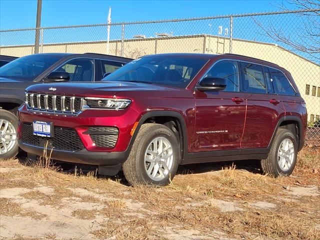 new 2025 Jeep Grand Cherokee car, priced at $42,175