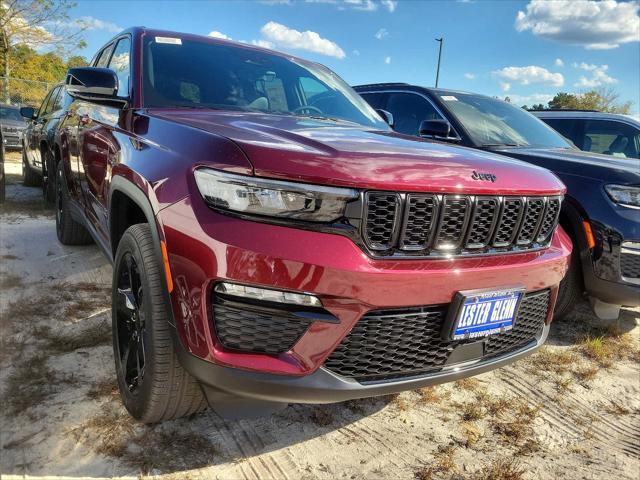 new 2025 Jeep Grand Cherokee car, priced at $52,535