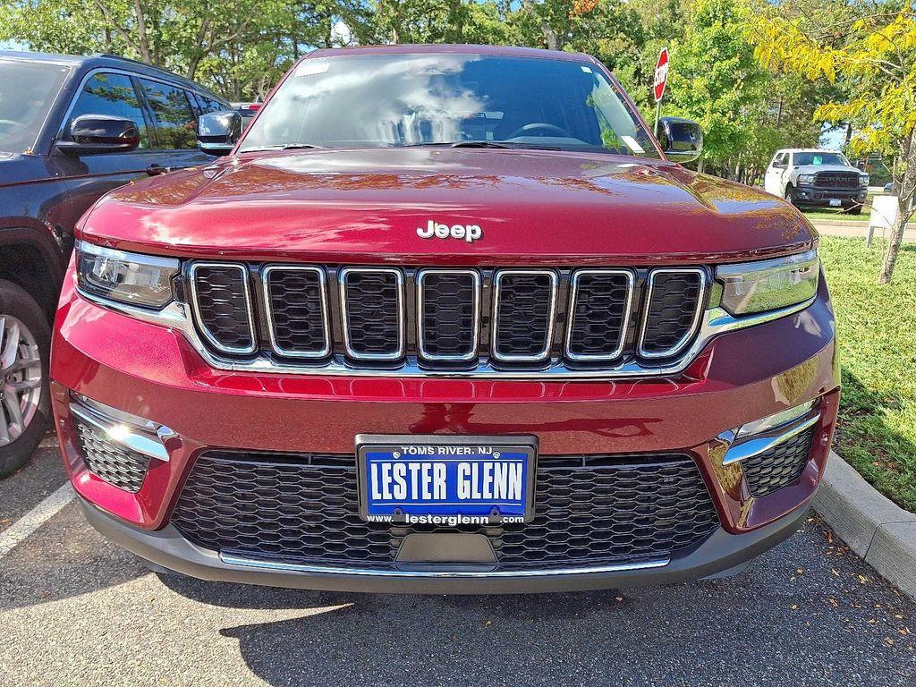 new 2025 Jeep Grand Cherokee car, priced at $47,420