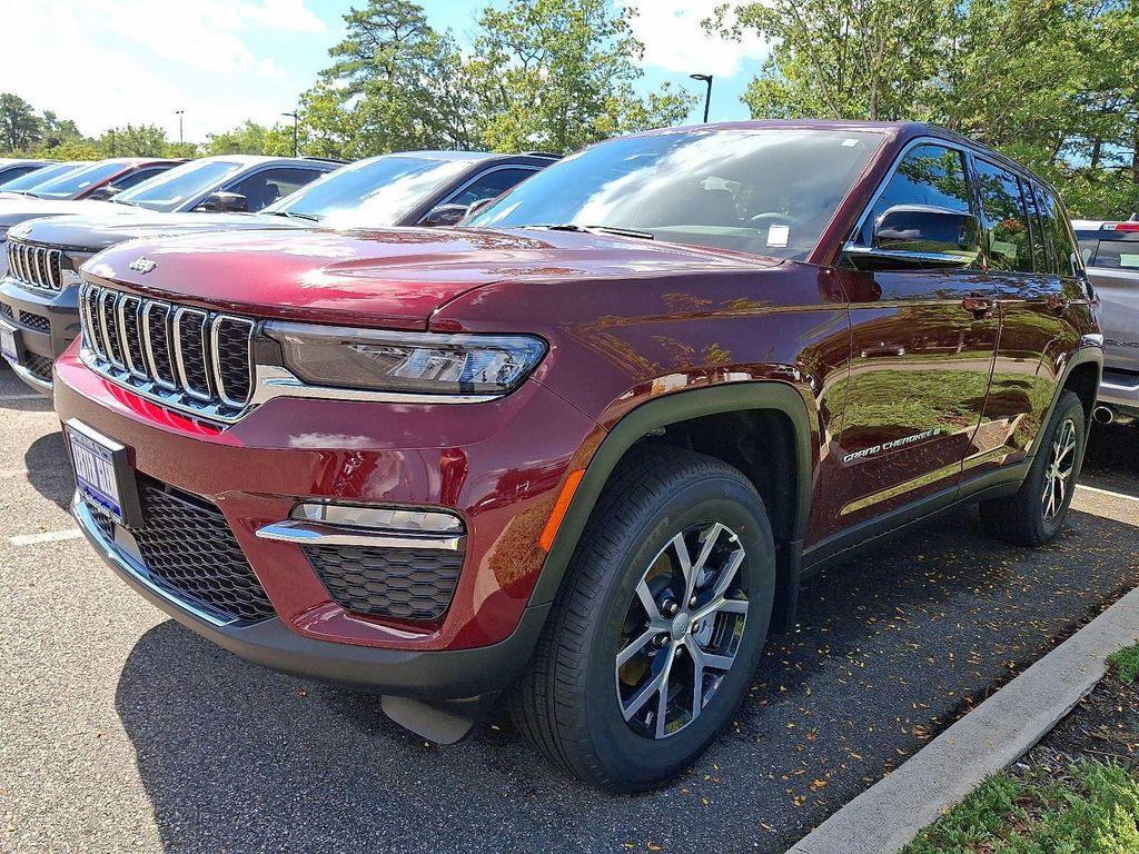 new 2025 Jeep Grand Cherokee car, priced at $47,420