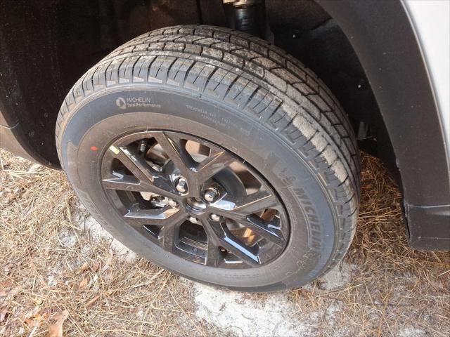 new 2025 Jeep Grand Cherokee L car, priced at $47,935