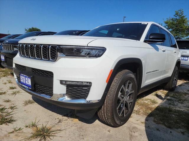 new 2024 Jeep Grand Cherokee L car, priced at $52,553