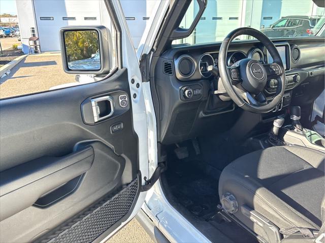 used 2021 Jeep Gladiator car, priced at $33,937