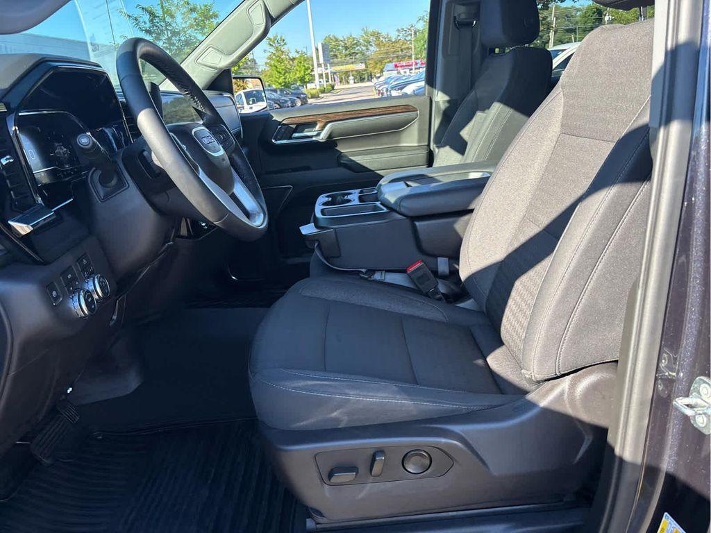 used 2024 GMC Sierra 1500 car, priced at $45,937
