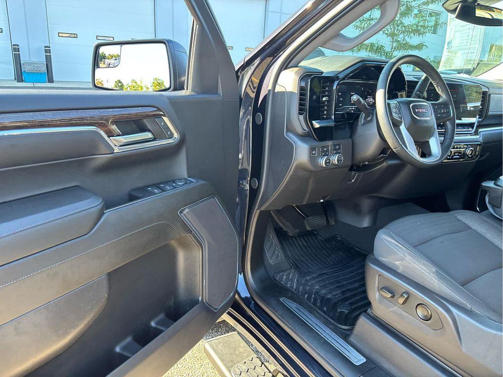 used 2024 GMC Sierra 1500 car, priced at $45,937