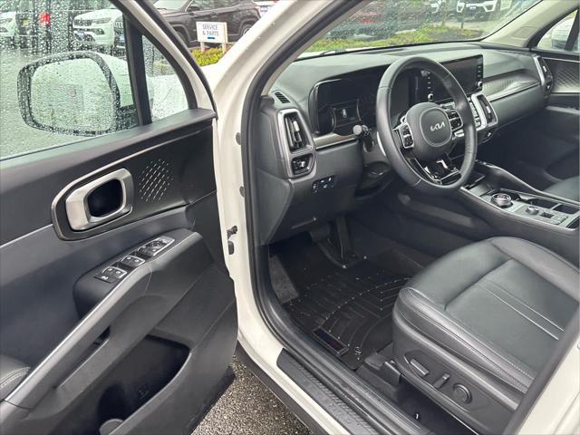 used 2024 Kia Sorento Hybrid car, priced at $33,337
