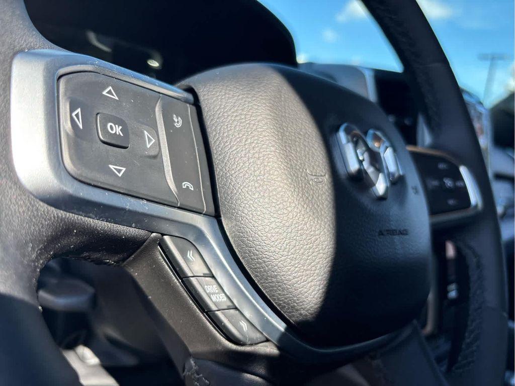 used 2025 Ram 1500 car, priced at $45,623