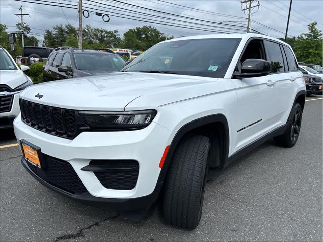 used 2022 Jeep Grand Cherokee car, priced at $31,937