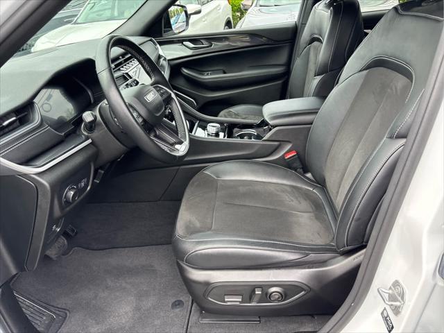used 2022 Jeep Grand Cherokee car, priced at $31,937