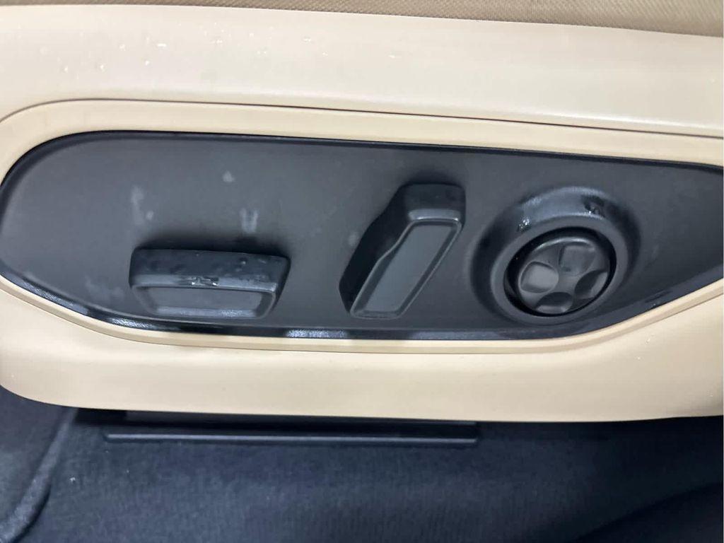 used 2023 Jeep Grand Cherokee L car, priced at $25,208