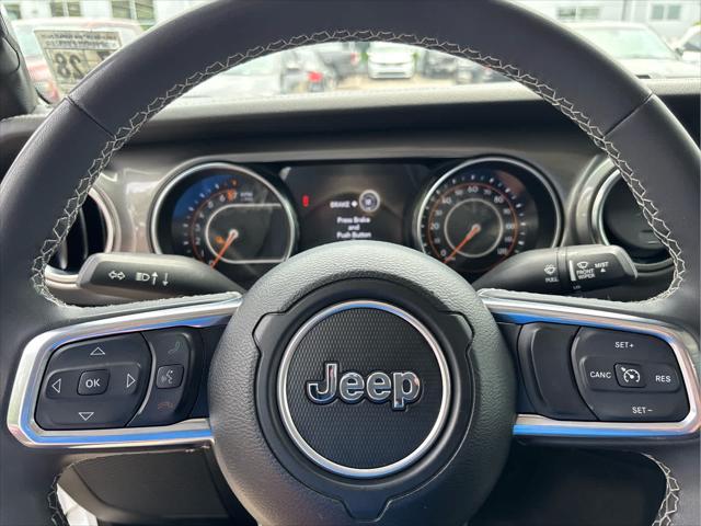 used 2023 Jeep Gladiator car, priced at $32,737