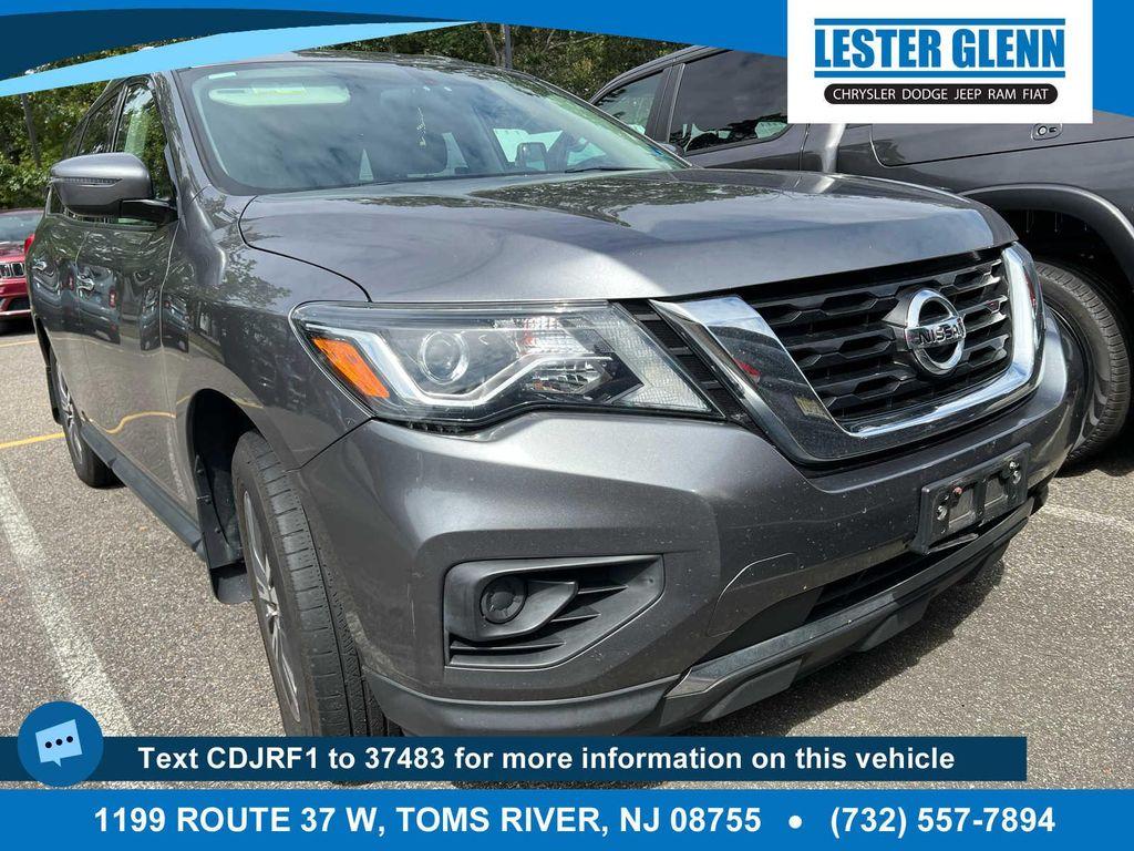 used 2018 Nissan Pathfinder car, priced at $13,937