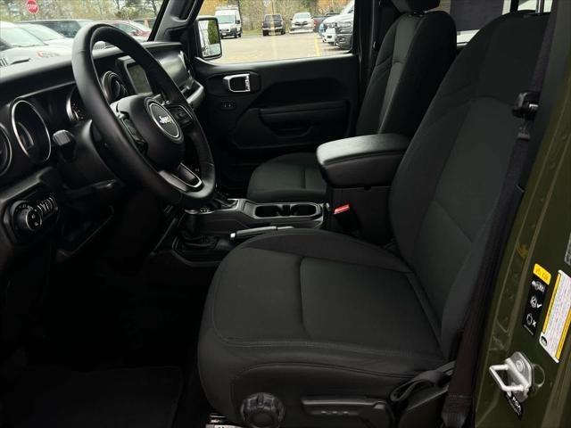 used 2022 Jeep Gladiator car, priced at $36,437