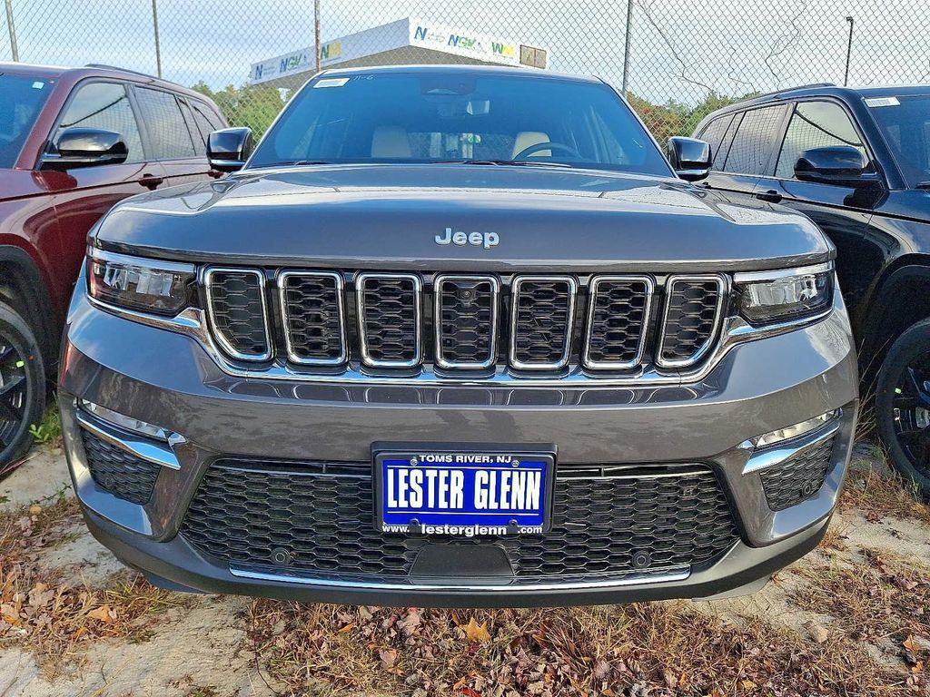 new 2025 Jeep Grand Cherokee car, priced at $52,435