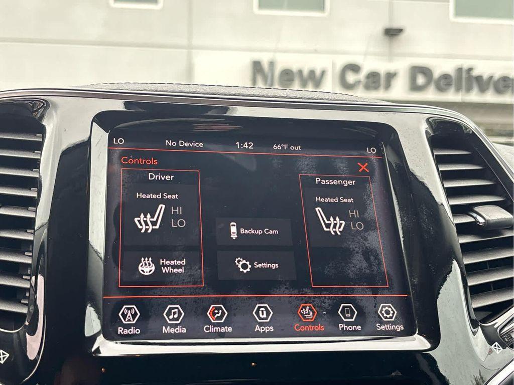 used 2019 Jeep Cherokee car, priced at $13,598