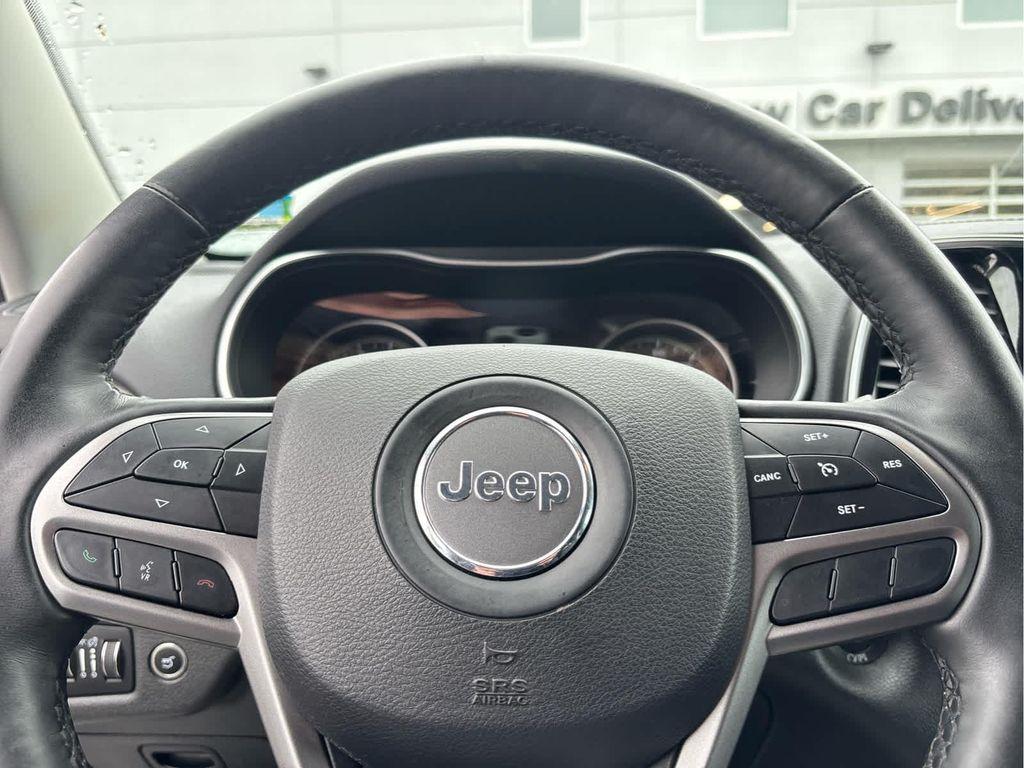 used 2019 Jeep Cherokee car, priced at $13,598