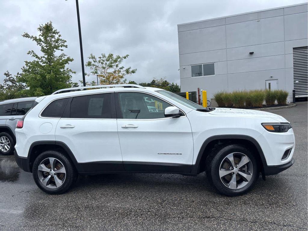 used 2019 Jeep Cherokee car, priced at $13,598