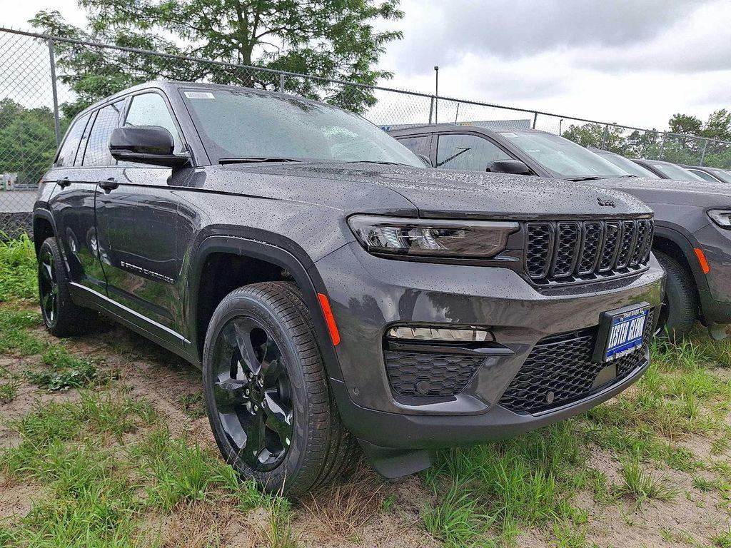 new 2025 Jeep Grand Cherokee car, priced at $55,160