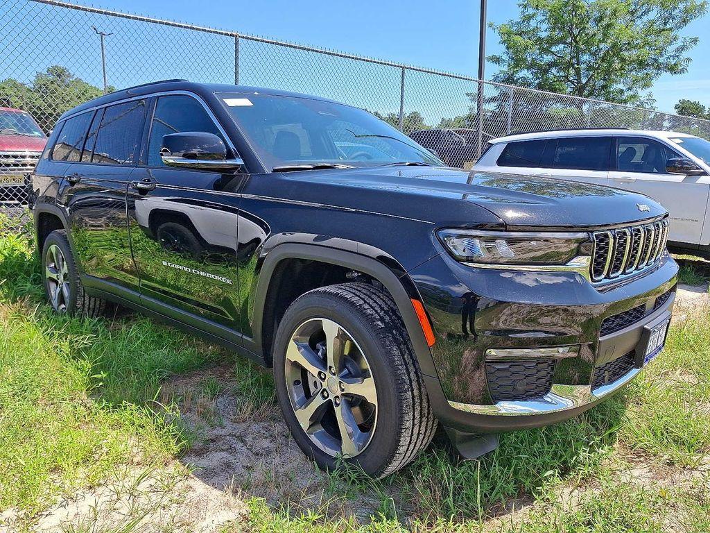 new 2025 Jeep Grand Cherokee L car, priced at $57,910