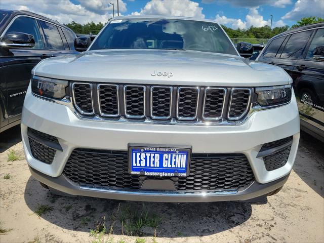 new 2024 Jeep Grand Cherokee car, priced at $40,878