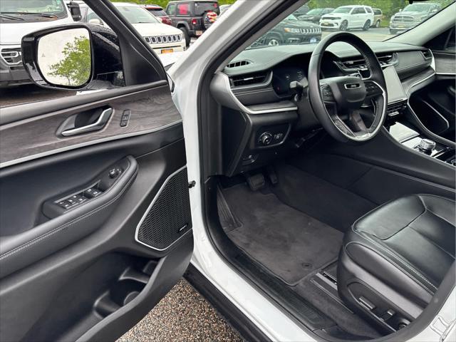 used 2022 Jeep Grand Cherokee car, priced at $33,937
