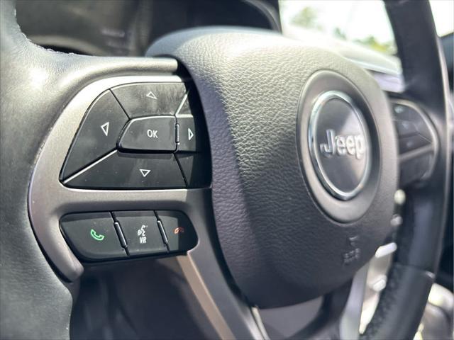 used 2022 Jeep Grand Cherokee car, priced at $26,937