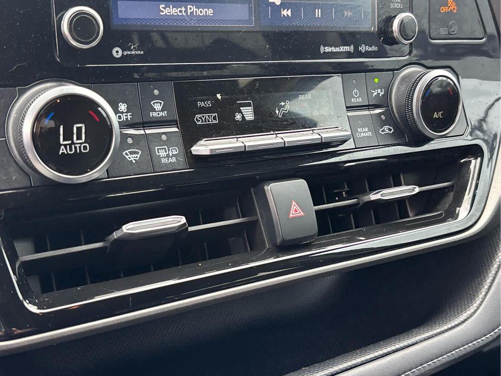 used 2022 Toyota Highlander car, priced at $26,837