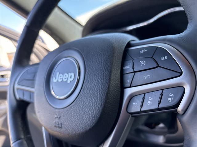 used 2018 Jeep Grand Cherokee car, priced at $23,337