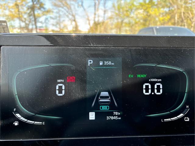 used 2023 Kia Sportage Hybrid car, priced at $25,937