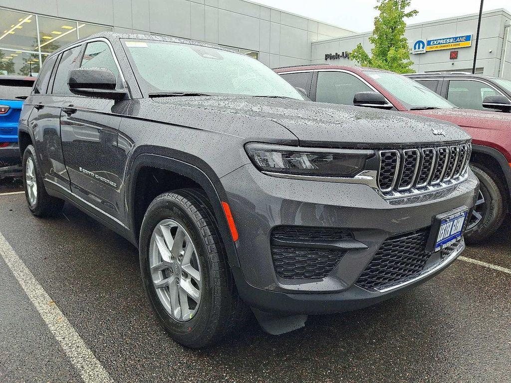 new 2025 Jeep Grand Cherokee car, priced at $44,170