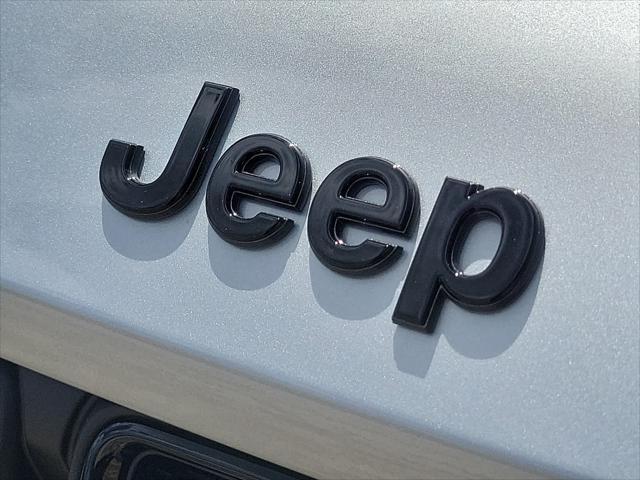 new 2024 Jeep Grand Cherokee car, priced at $44,884