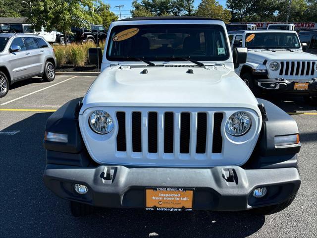 used 2022 Jeep Wrangler Unlimited car, priced at $36,337