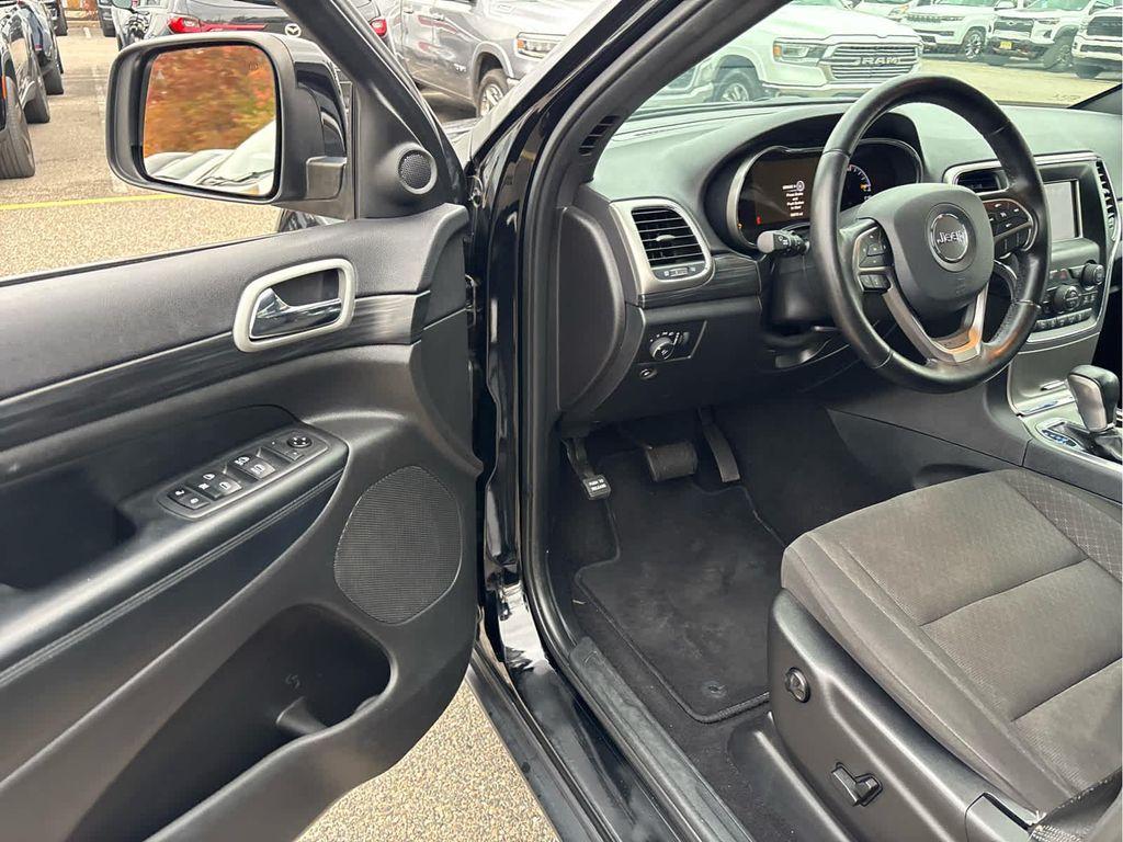 used 2020 Jeep Grand Cherokee car, priced at $22,937