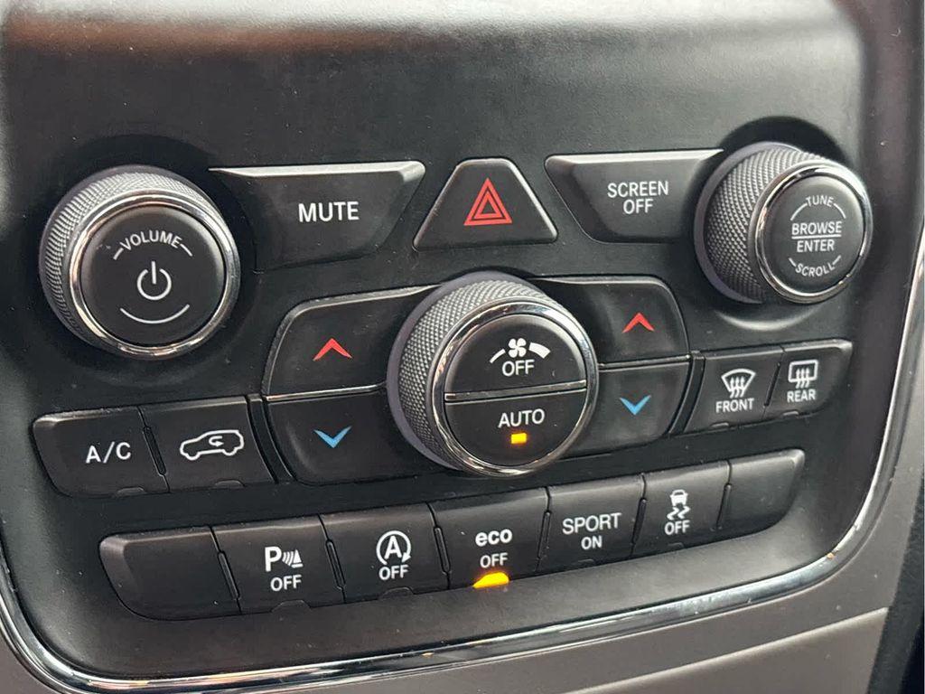 used 2020 Jeep Grand Cherokee car, priced at $22,937