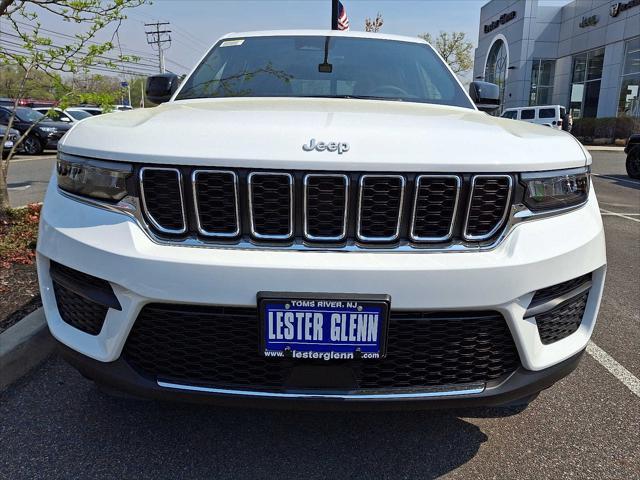 new 2025 Jeep Grand Cherokee car, priced at $43,575