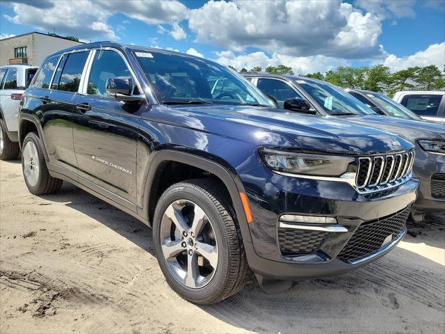 new 2024 Jeep Grand Cherokee car, priced at $52,827